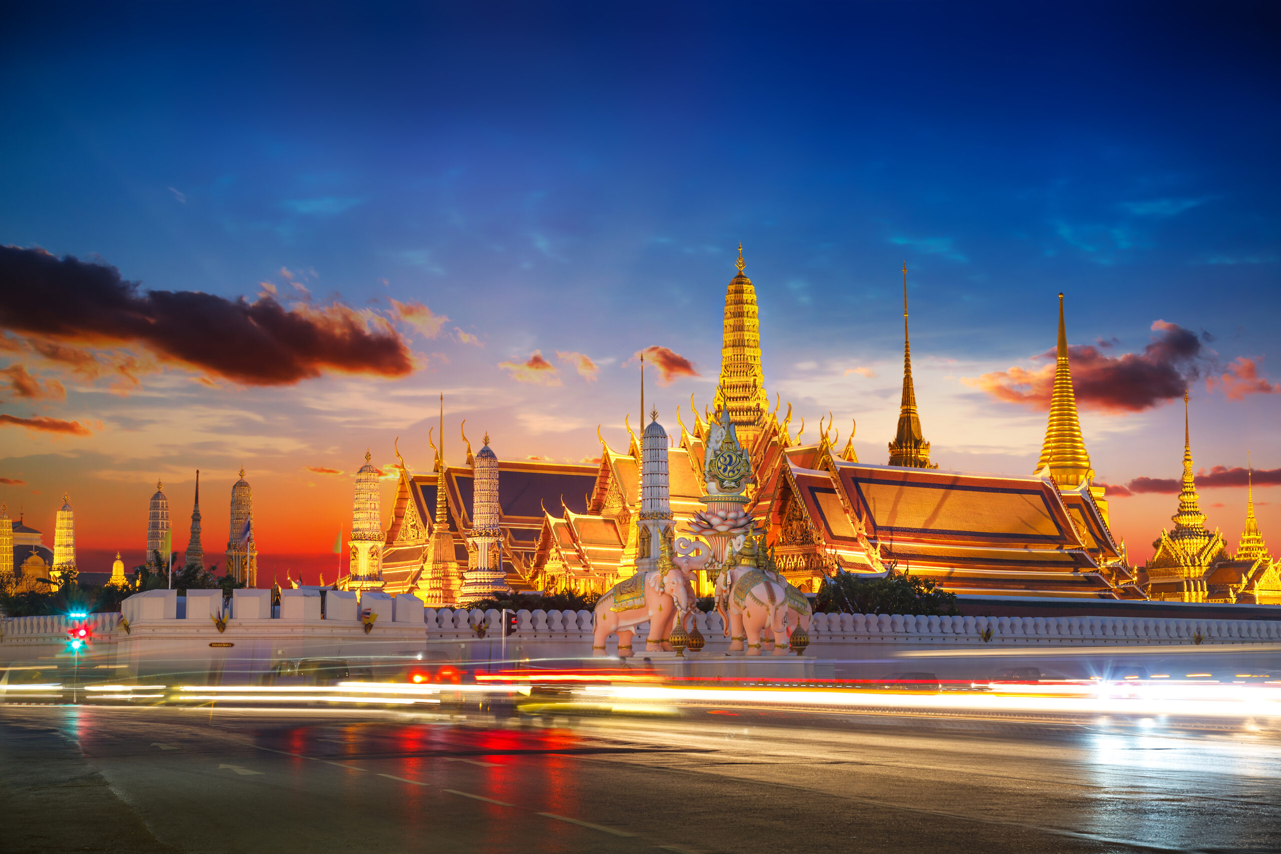 Wat,Phra,Kaew,-,The,Temple,Of,Emerald,Buddha,In